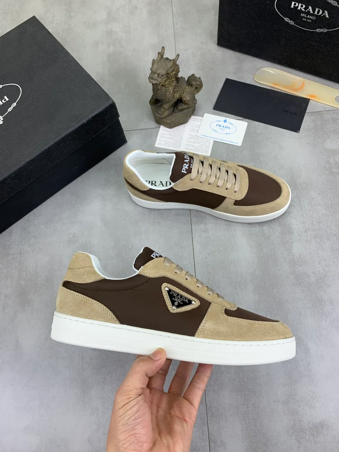 Men's Men's Shoes💰P440💰[New Style] The latest classic model of high-quality PRADA breathable and comfortable men's shoes has been launched on the official website in 1:1 reproduction, synchronized in Hong Kong counters and on the same catwalk; all made of calfskin with breathable mesh fabric ➕Imported soft and comfortable sheep Leather lining, 🍡🍡original 1:1 rubber outsole, non-slip and wear-resistant; comfortable to wear, attractive style, fine workmanship, and simple and neat shoe last, showing a man's courage and toughness, 👍size 38 to 44; 5️⃣colors🉑️ to choose from